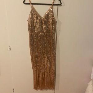 Lulus gold large sequin dress with flapper bottom